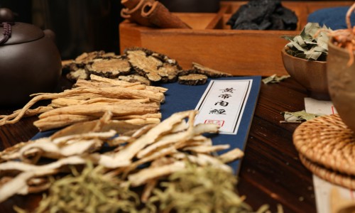 复方甘草乳膏祛斑效果-复方甘草麻黄碱片图片网 - 复方甘草含麻黄碱成分吗,复方甘草含麻黄碱成分吗